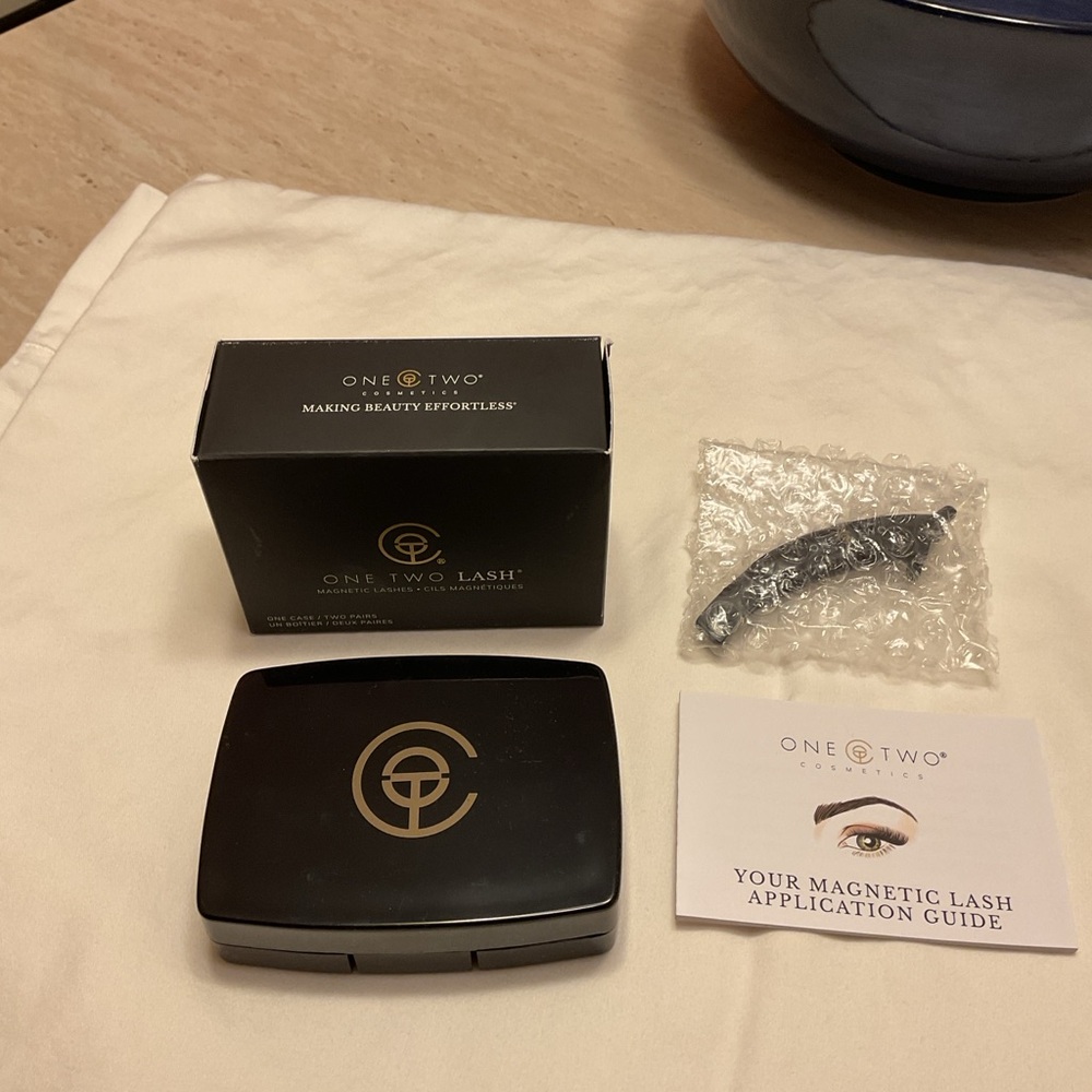 One Two Lash - BRAND NEW BOLD HALF